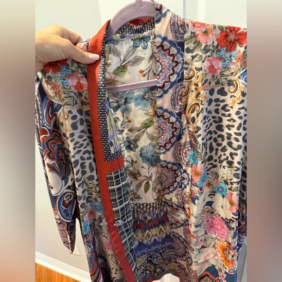 Johnny Was Betsy Emilia Reversible Kimono 100% silk Women's Tops in size large - Picture 7 of 14